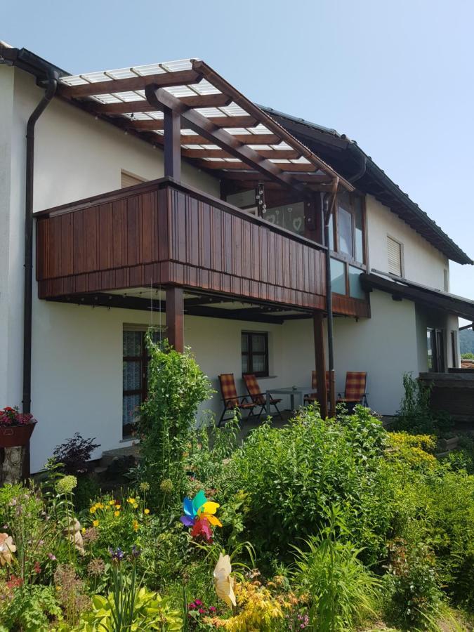 Apartamento Isoldes Ferienparadies Heiligkreuzsteinach Exterior foto